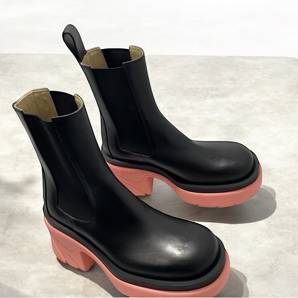 Bottega Veneta Flash Chelsea Boot (Women) - Picture 1 of 12
